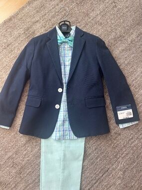 NWT Izod Kids 4 piece set size 6